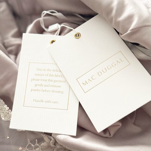 Mac Duggal Embroidered Illusion Long Sleeve Sequin Lace Evening Gown Size 8 NWT - Picture 10 of 11